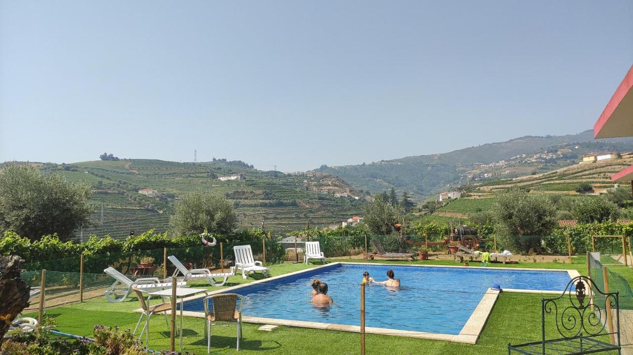 Quinta Dos Padrinhos - Suites In The Heart Of The Douro Lamego Bagian luar foto