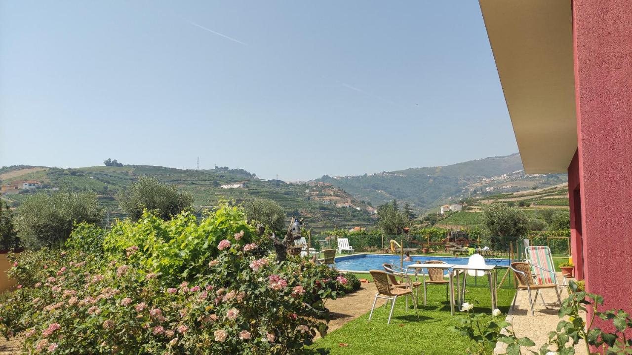 Quinta Dos Padrinhos - Suites In The Heart Of The Douro Lamego Bagian luar foto